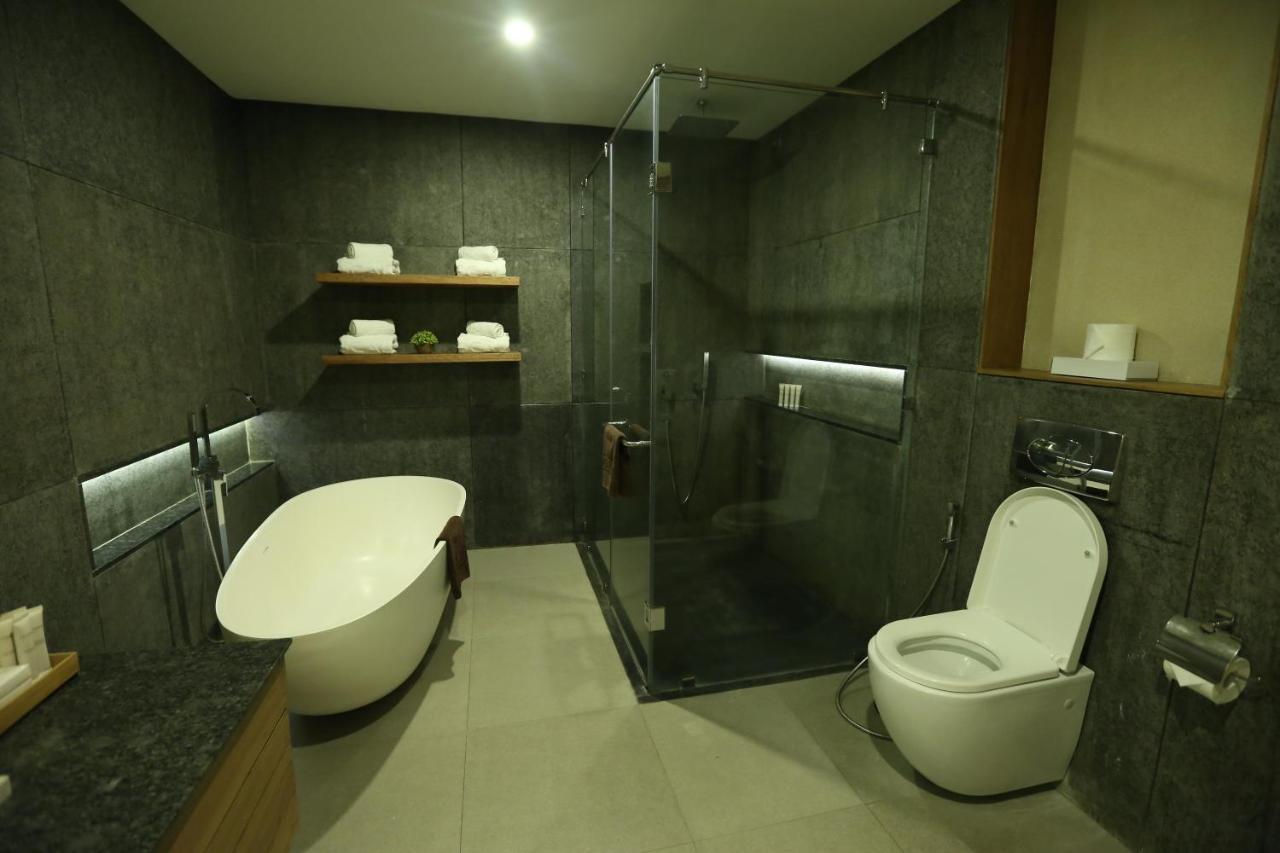Escala Tagaytay Hotel Tagaytay City Exterior photo